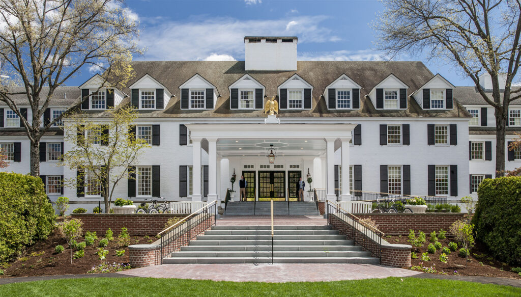 Woodstock Inn Entrance